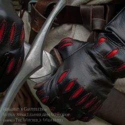 Leather gloves with bracers/ Assassin's Gauntlets inspired Witcher 3 / Geralt's gloves / men / fantasy / with lapels / LARP