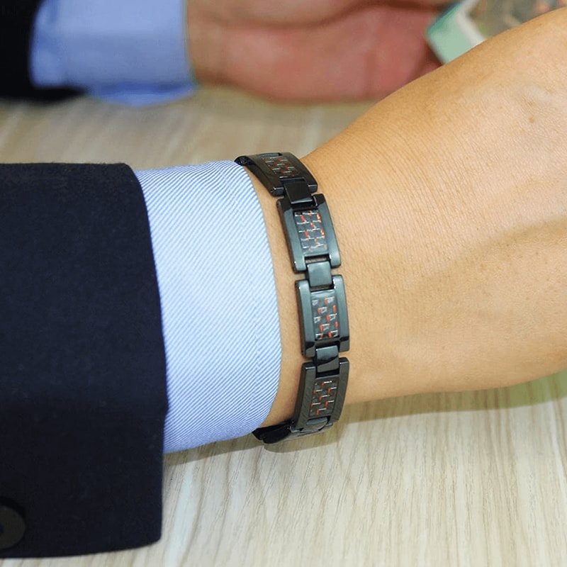 titaniumslimmingtherapymagneticbracelet1.png