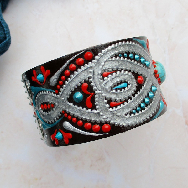 painted-leather-cuff.JPG