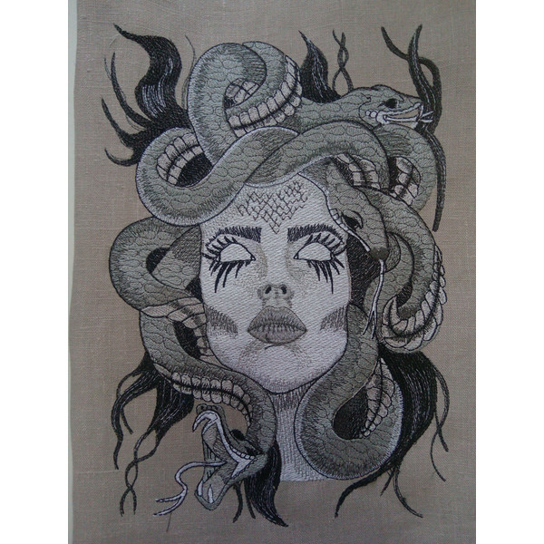 Medusa-Gorgon-machine-embroidery-design