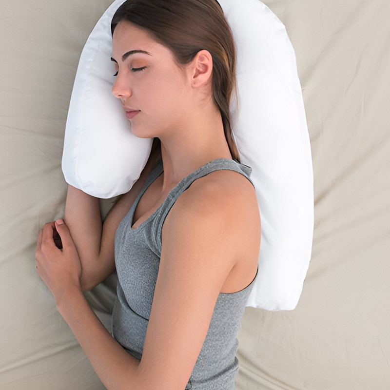 Comfortable orthopedic pillow ideal for side sleepers