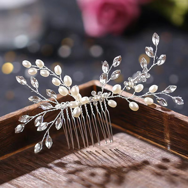 Bridal rhinestone hair combs (6).JPG