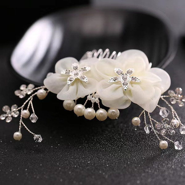 Bridal floral comb with pearls (2).JPG