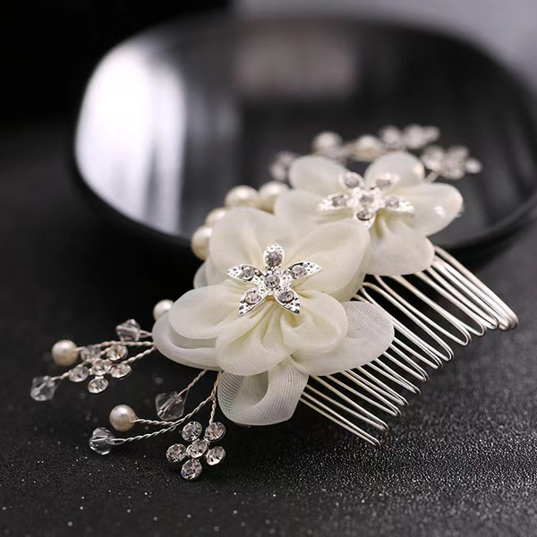 Bridal floral comb with pearls (6).JPG
