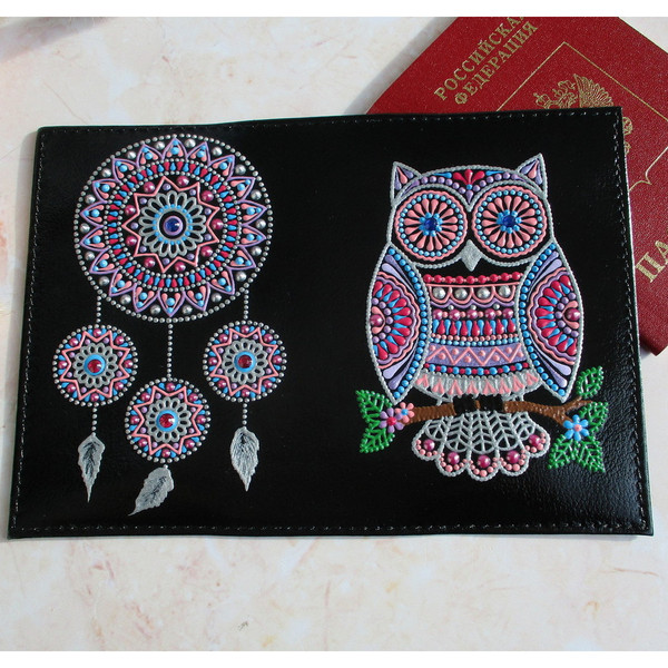 leather-passport-cover-owl.JPG