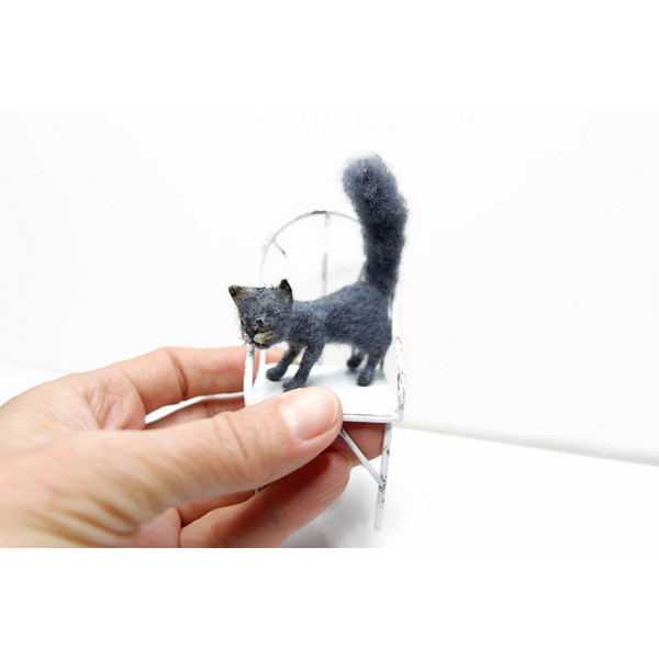 Cat_cookhouse_miniature
