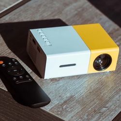 mini hero portable movie projector