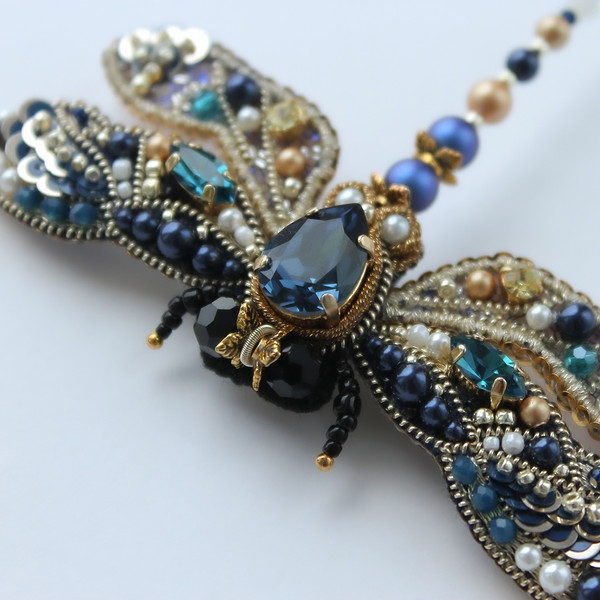 Blue-dragonfly-brooch