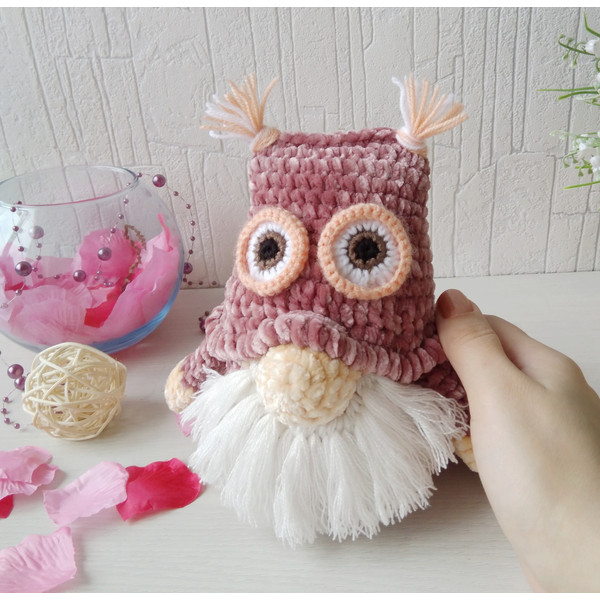 amigurumi-bird-gnome-crochet-pattern.jpeg
