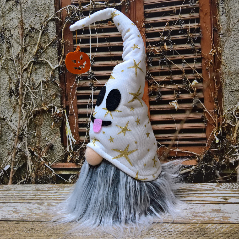 ghost-gnome-little-2.jpg