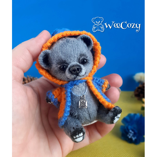 Gray miniature bear in a hoodie (8).jpg