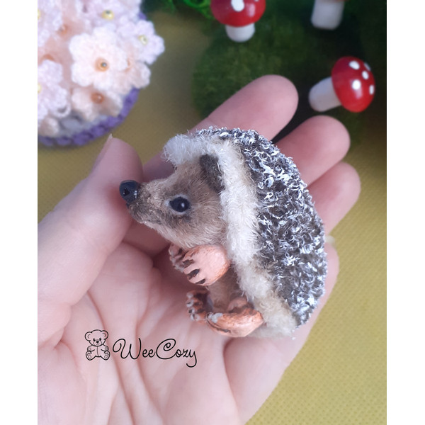 Crochet Hedgehog (7).jpg