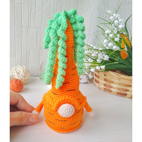 beginner-amigurumi-crochet-gnome-pattern.jpeg