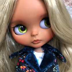 blythe doll
