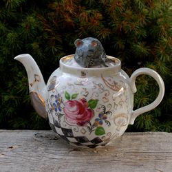 Hand painted teapot ,Dormouse figurine, Porcelain teapot ,Sleeping mouse in teapot ,Wonderland,Vintage fairy style,