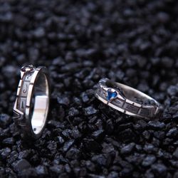 Half length pattern StarGate silver ring with gemstone