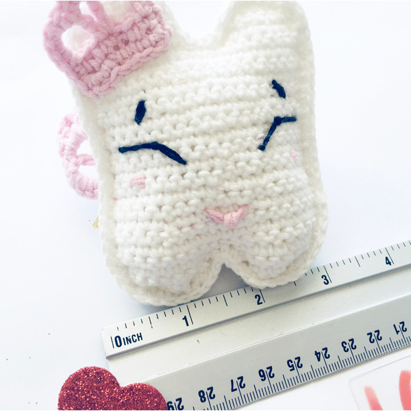 crochet-pattern-of-tooth-fairy