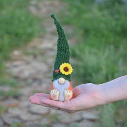 summer gnome. sunflower gnome. needle felted gnome. handmade gnome. garden gnome
