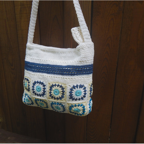 crochet-blue-white-bag.jpg