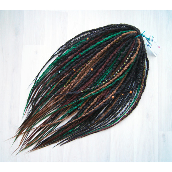 brown_red_ginger_green_dreads