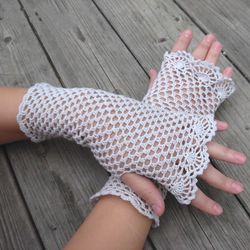 Wedding lace fingerless gloves
