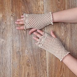 Beige lace cotton fingerless gloves