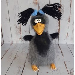 The crow is original.A gift for the interior.The black crow.Height 20 cm .