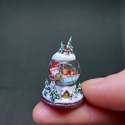 dollhouse micro snow ball 1:12 scale, miniature glass snow ball, miniature snow ball, dollhouse christmas snow ball