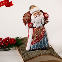 Wooden painted figure,Carved Santa,Russian Santa,Carved Russian Santa figure,Collectible Russian Santa 7 inch tall 16 cm