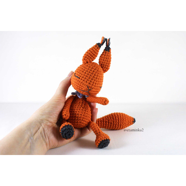 crochet-squirrel-pattern-amigurumi