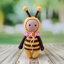 bee crochet,bee toy,plush bee,soft bee,gift for kid,bee doll,toy for baby