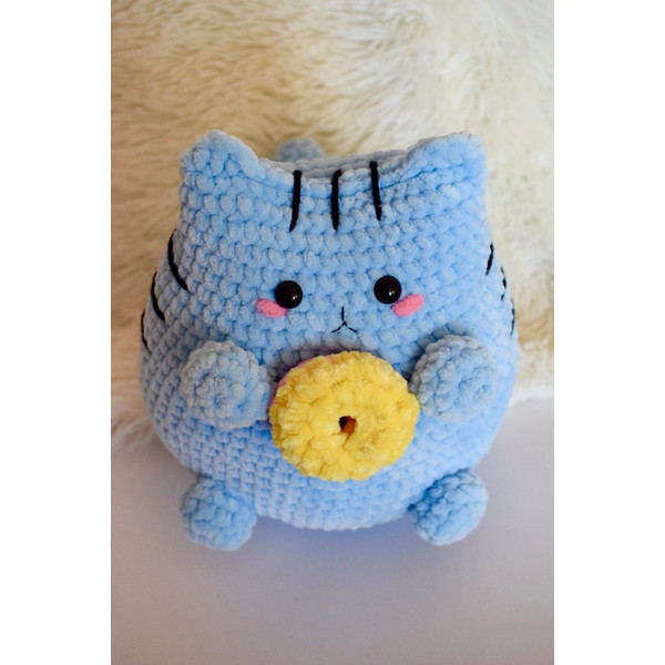 Crochet cat pillow pattern .jpeg