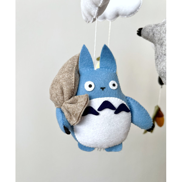 Totoro crib mobile
