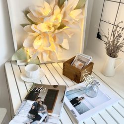3d painting with lilies with backlight