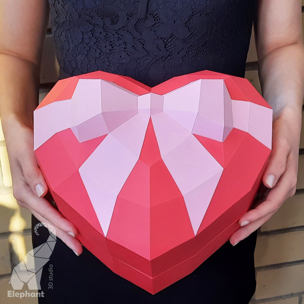 3d papercraft heart low poly paper heart box template SVG for Cricut studio3 for Silhouette FCM fo