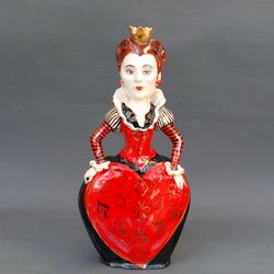 Queen of hearts Porcelain figurine Alice in Wonderland Red Queen Fairy tale character Handmade Collectible Figurine