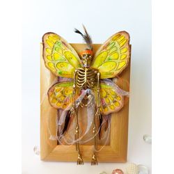 Decease fairy. Deceased fae. Gold skeleton. Fairy skeleton. Butterfly wing. Oddities collection. OOAK handmade skeleton