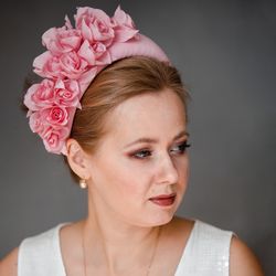 Pale pink fascinator headband for wedding guest, light pink halo headband, wedding guest hat, pink hatinator