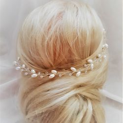 White wedding hair vine, White bridal hair piece, Crystal wedding headband, White Flower Headband, Silver wire vine