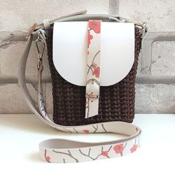 small shoulder bag with strap