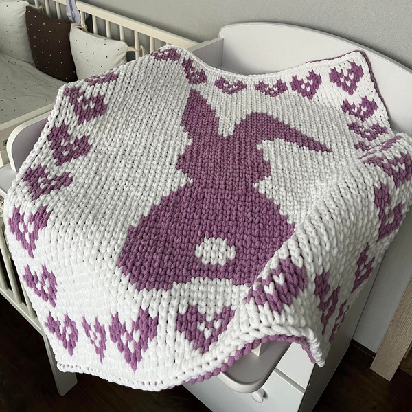 loop-yarn-bunny-hearts-boarder-baby-blanket-3.jpg