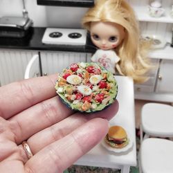 caesar salad with chicken, salad for dolls, food for dolls house, food miniature, dollhouse miniatures, mini food