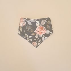 Retro Roses dogs and cats bandana, accessories for dogs and cats, gift for dogs, gift for cats, bib for dogs and cats