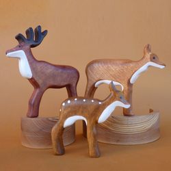 Wooden deers figurine (3 pcs) - Deers and fawn - Wooden toys - Deer toy
