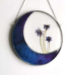 Blue moon resin decor pressed flower frame Resin art Moon suncftcher Flower suncatcher