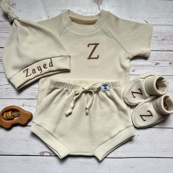 IOatmeal custom shirt baby boy coming home outfit - gender neutral baby clothes Waffle baby outfit as personalised gifts.JPG