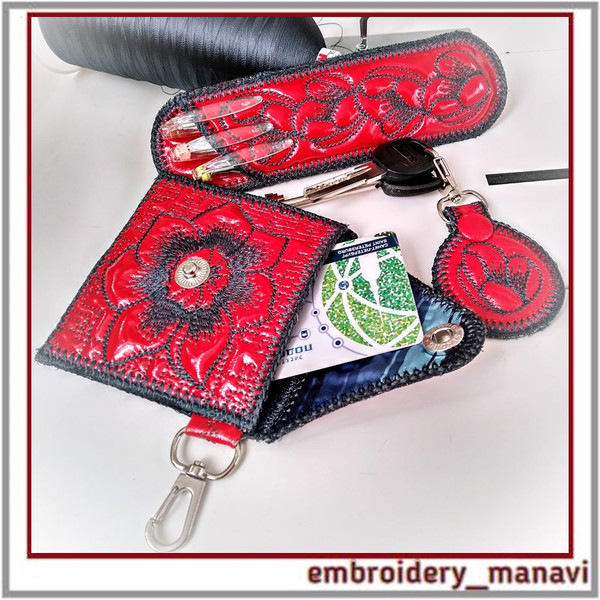 In-the-hoop-embroidery-designs-of-pencil-case-keychain-wallet