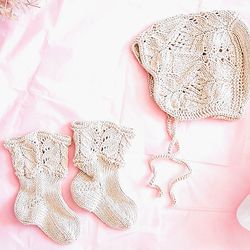 KNITTING PATTERN: Baby Bonnet and Socks "Be Kind" PDF Knitting Pattern / Baby Set / 5 Sizes