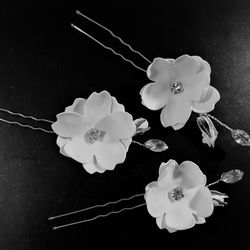 Set of 3 bridal hair pin, White flower hair pin with rhinestone, Prom /Wedding white hairpin, White flower hair pin