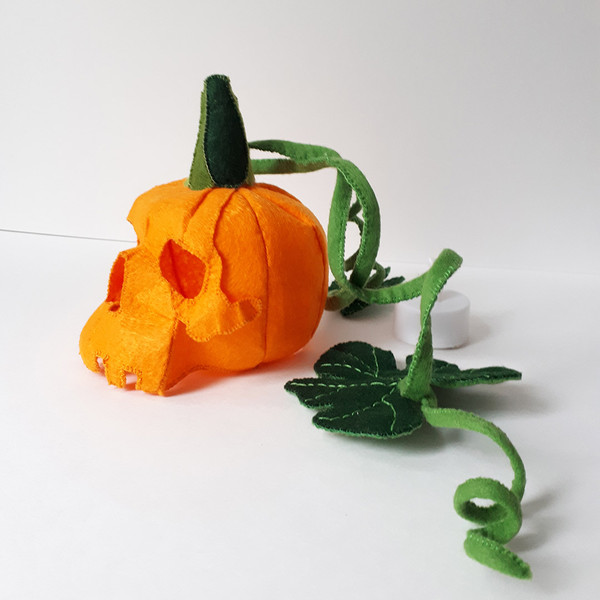 Pumpkin skull decorations felt sewing pattern.jpg